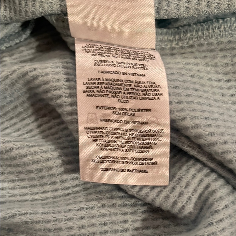 NWT Light Blue Textured Cowl Neck Columbia Active Women’s Top Size XXL - Picture 8 of 9